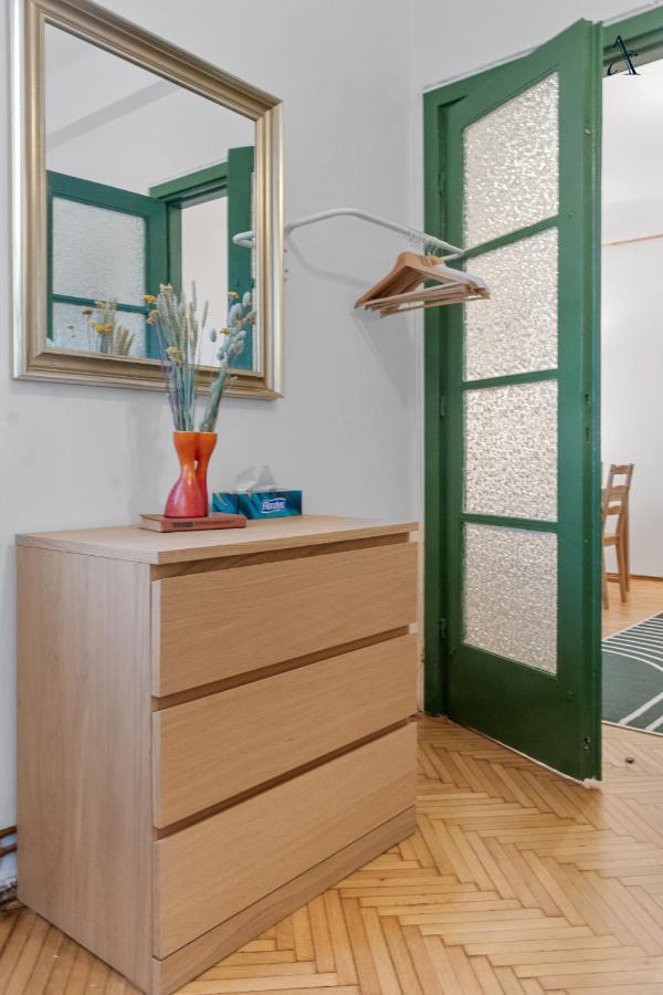 11 Apartments Букурещ Екстериор снимка