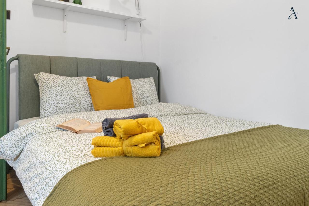 11 Apartments Букурещ Екстериор снимка