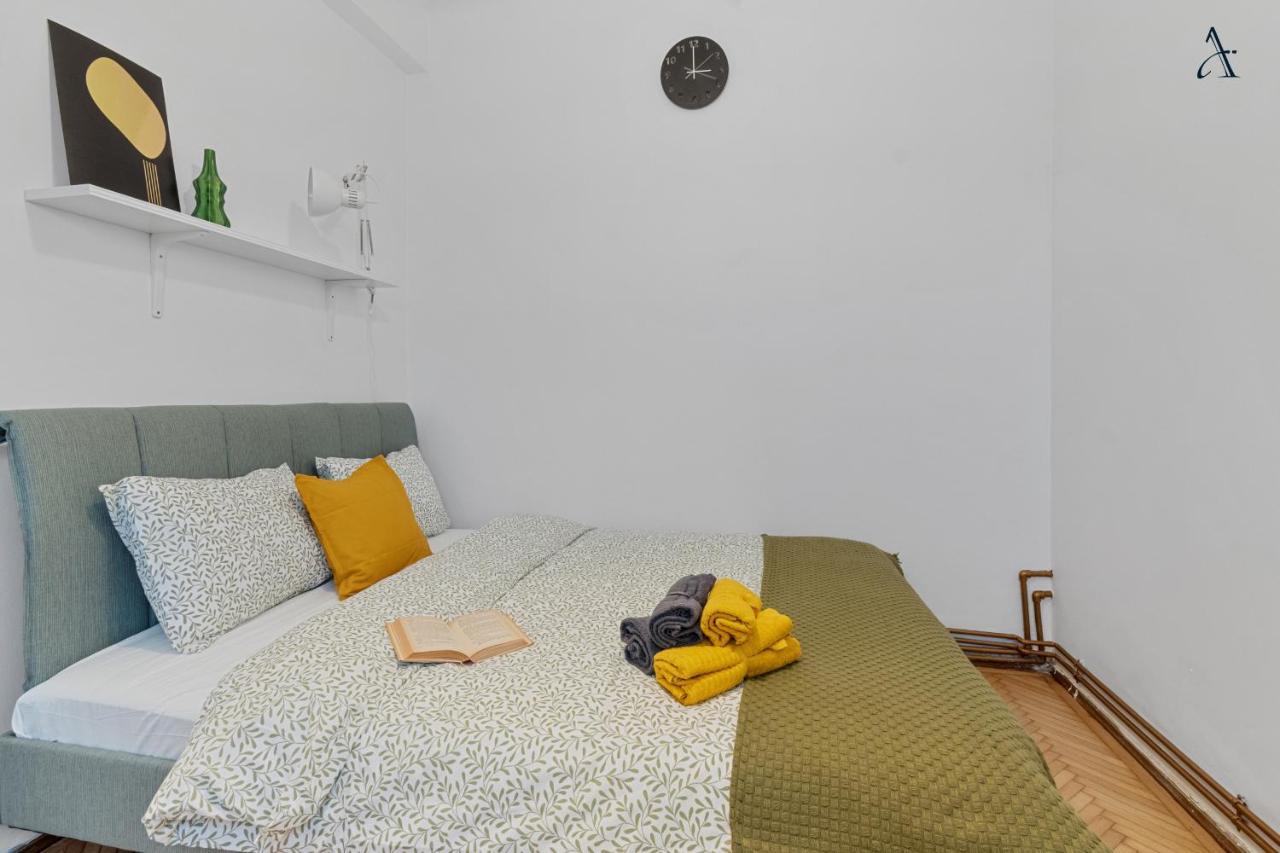 11 Apartments Букурещ Екстериор снимка