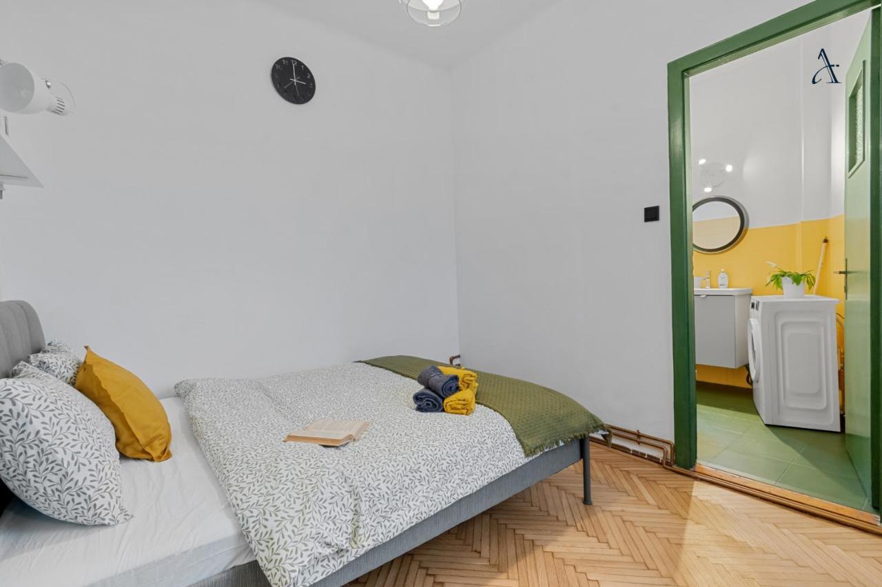 11 Apartments Букурещ Екстериор снимка