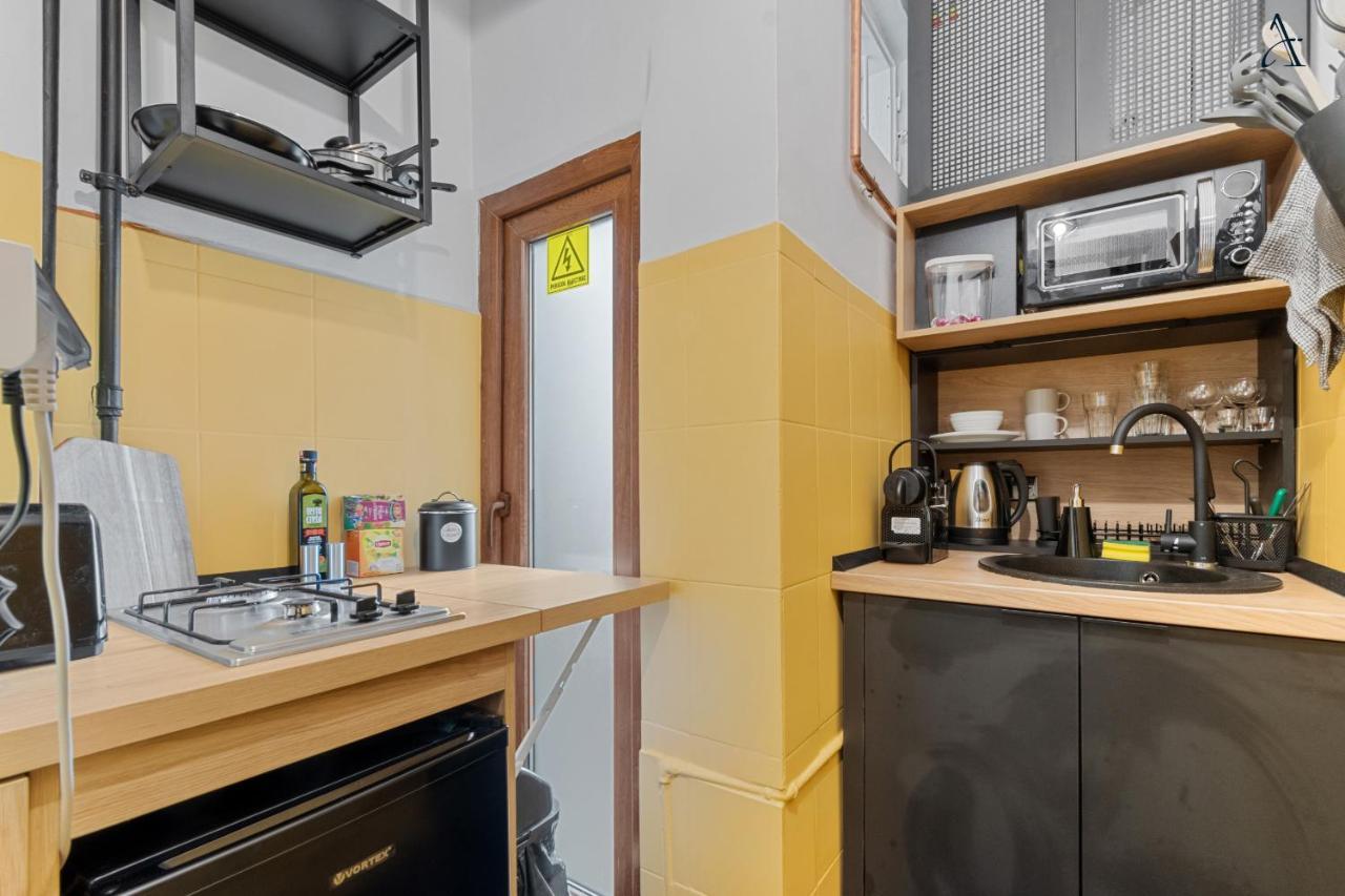 11 Apartments Букурещ Екстериор снимка