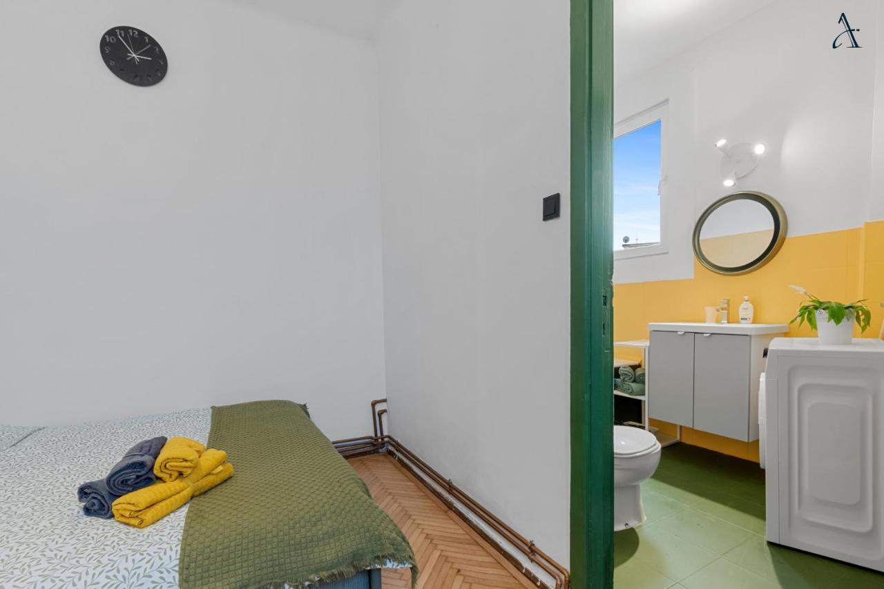 11 Apartments Букурещ Екстериор снимка