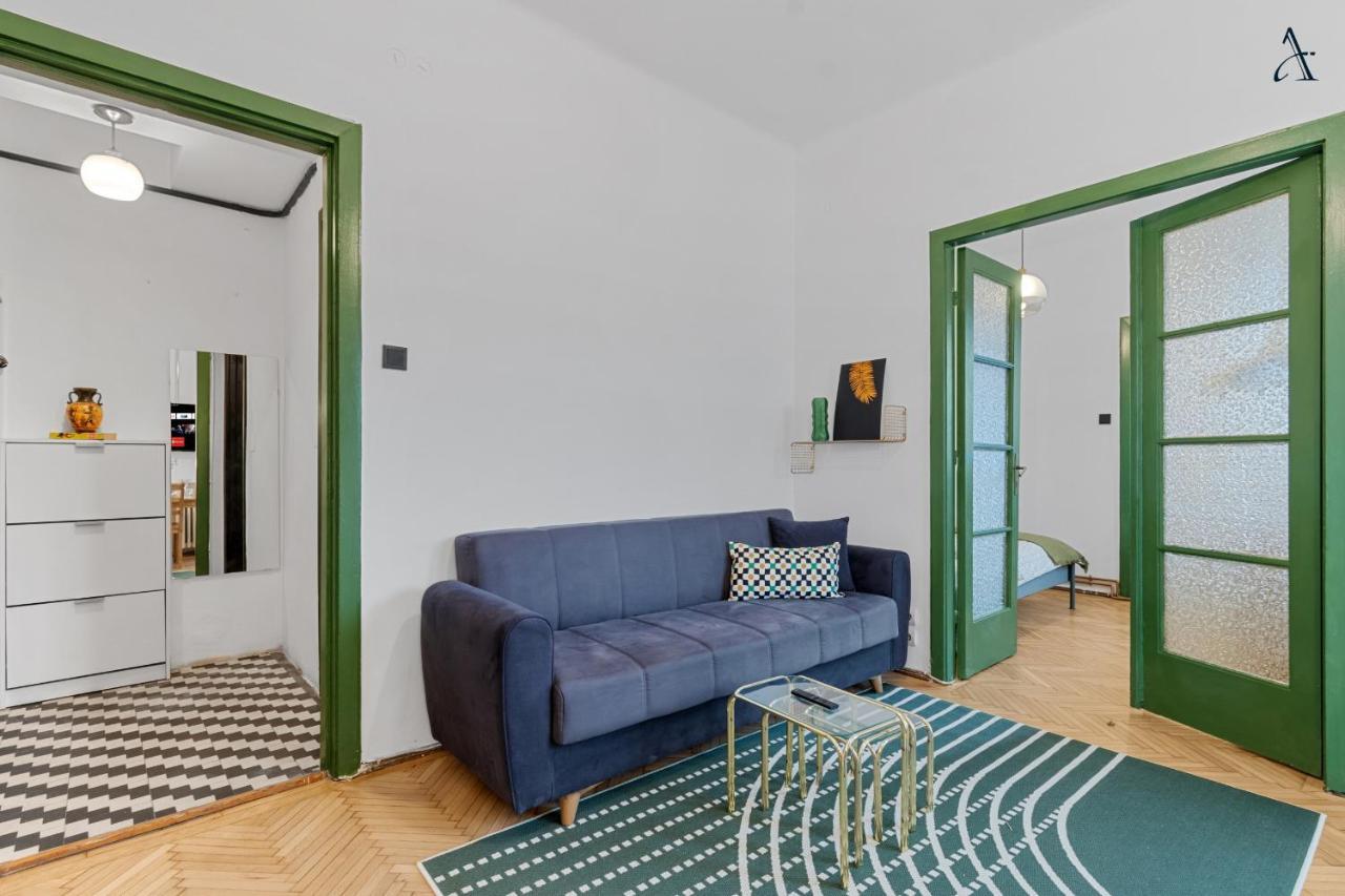 11 Apartments Букурещ Екстериор снимка